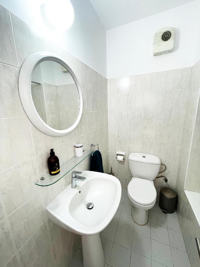 Direct Sea View & Quality Bed - Kings Palace 1 Bed Paphos Exterior photo